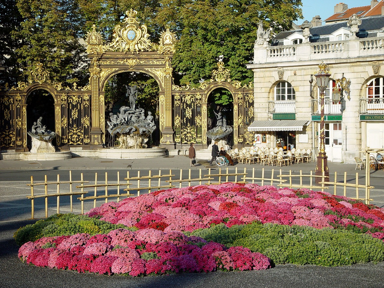 nancy-1532392_1280.jpg